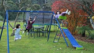 Kids swing set